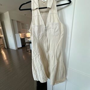 VICI neutral tan cream dress, size small never worn. ✨✨✨